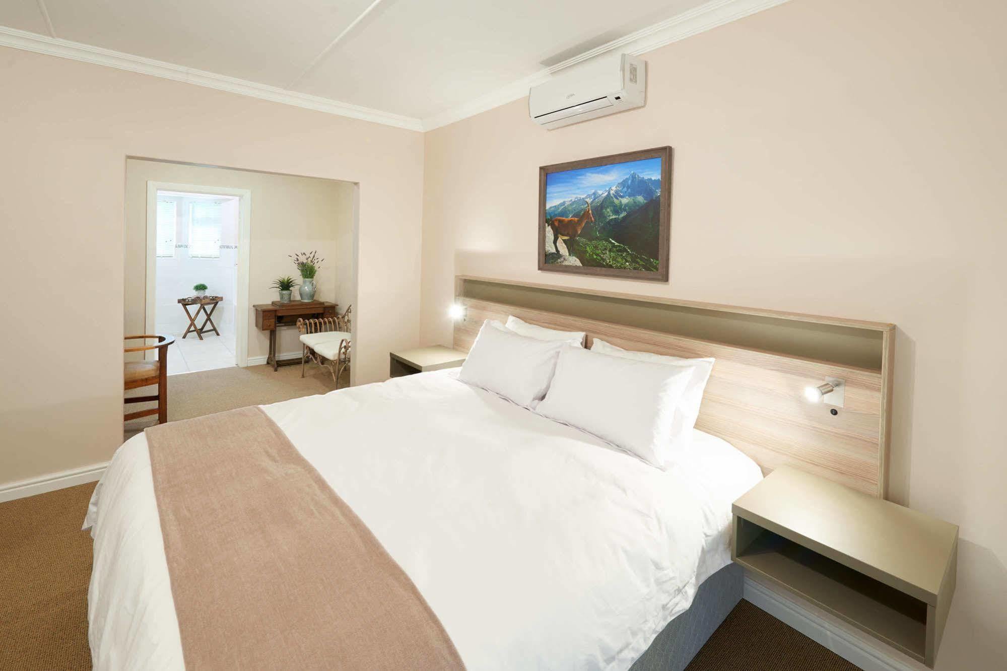 Outeniqua Inn George Exterior photo